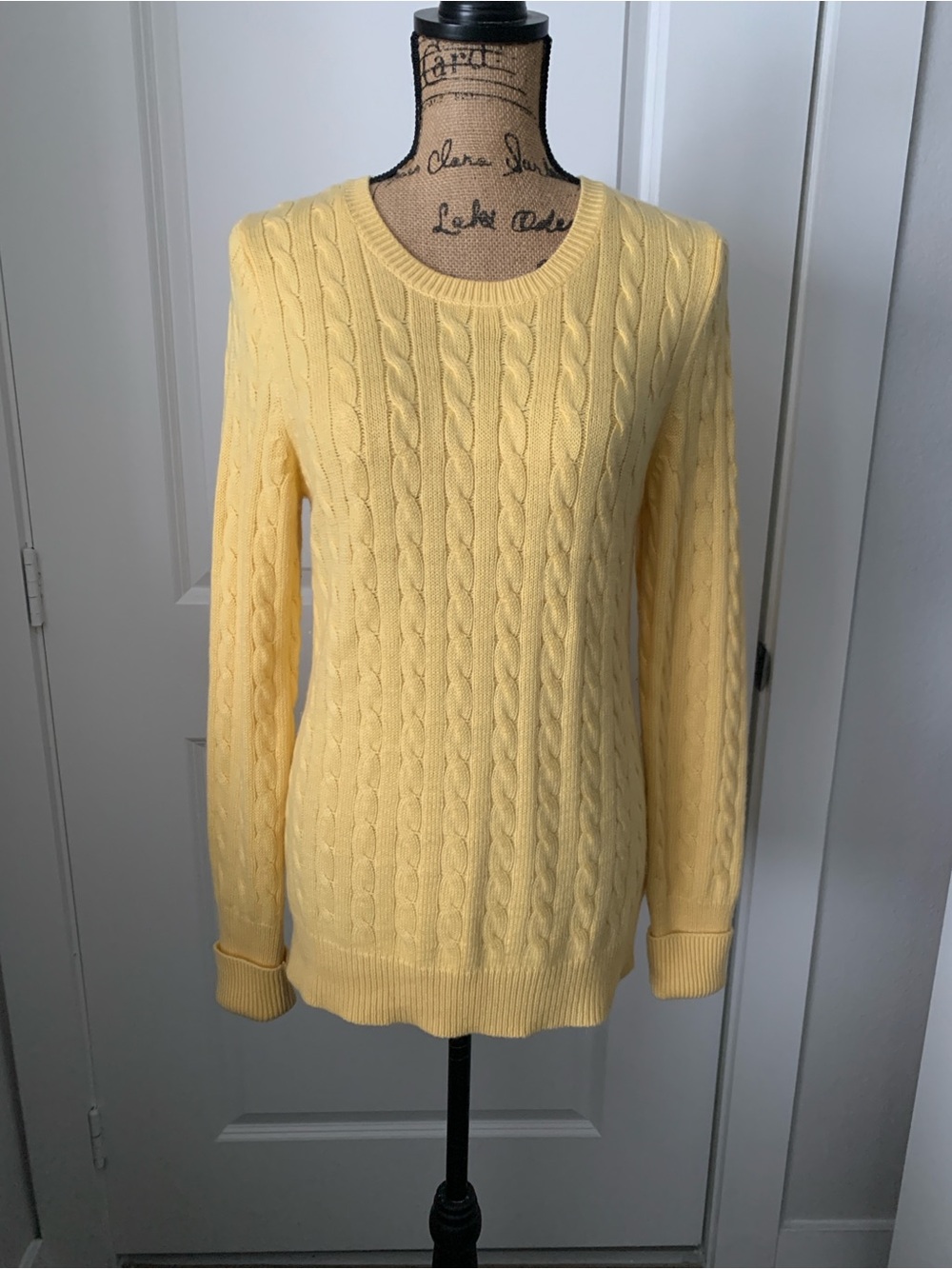 GAP Yellow Cable Knit Sweater Size L
